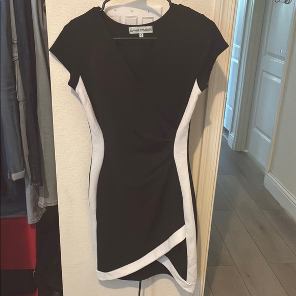 Black and White Sheath Dress - Picture 1 of 4